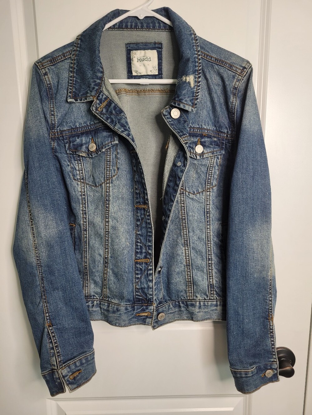 Mudd Jean Jacket Trucker Distressed Women's Large Missing Cuff Button Stains